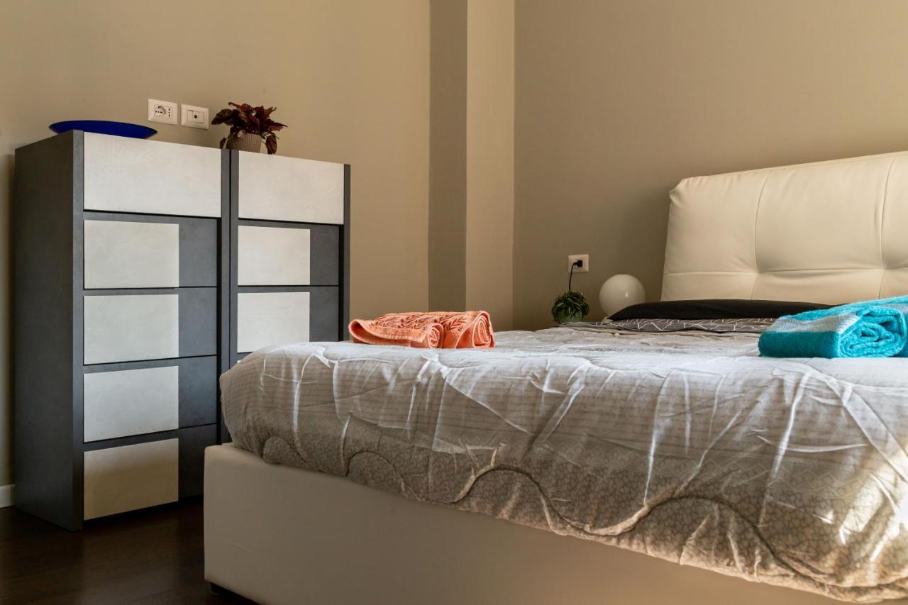La Preziosa Apartment - By Host4U Παβία Εξωτερικό φωτογραφία